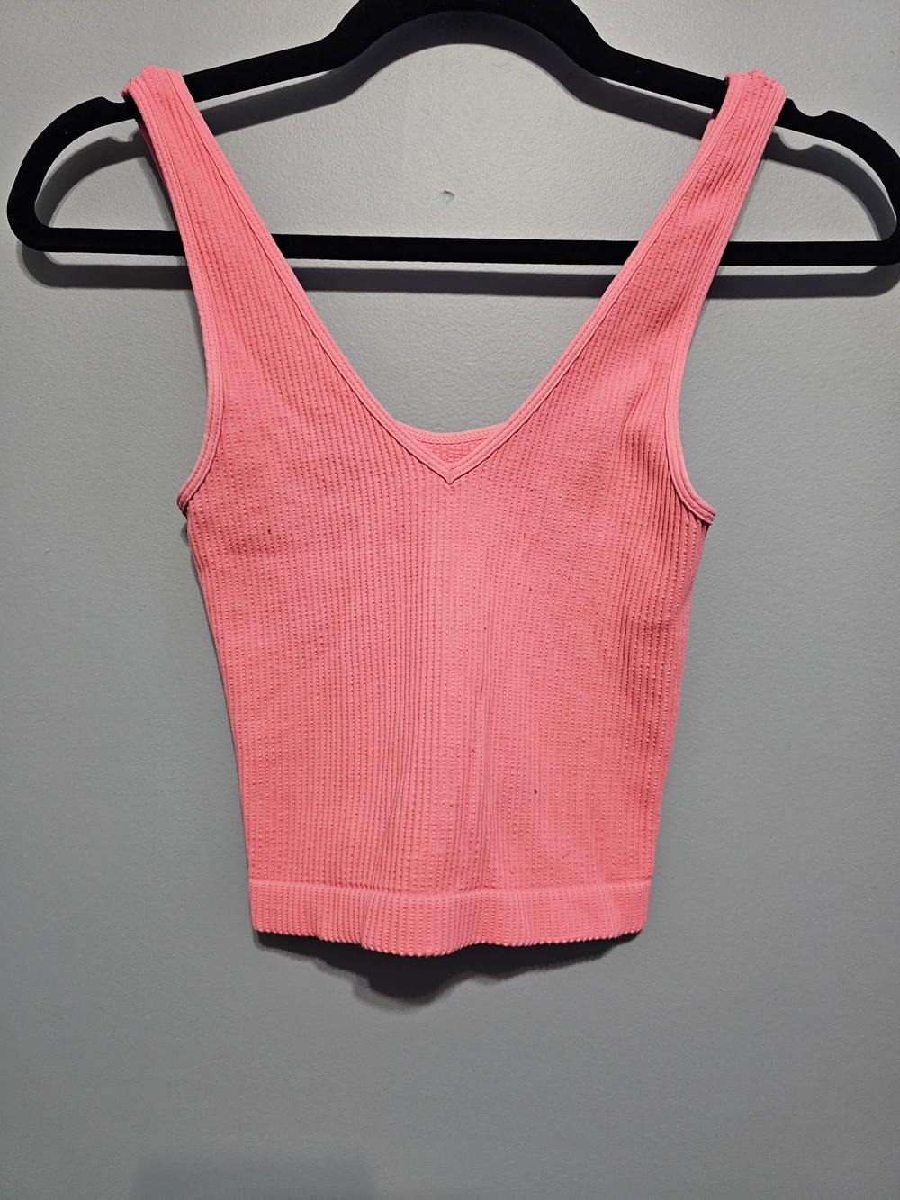 Nikibiki Bright Pink V-Neck Cropped Active Athletic Tank Top Womens Size S/M